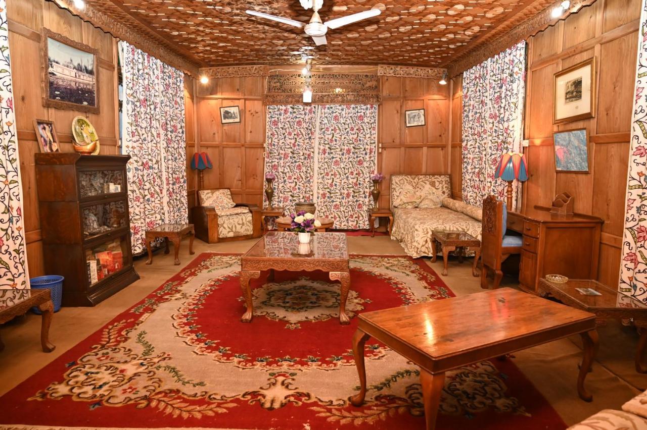 Kings Houseboats Hotel Srīnagar Exterior foto